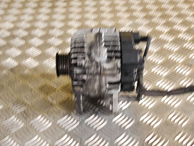 bontott SKODA OCTAVIA II Generátor