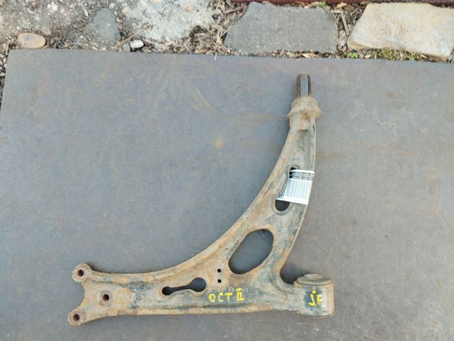 bontott SKODA OCTAVIA II Jobb első Lengőkar