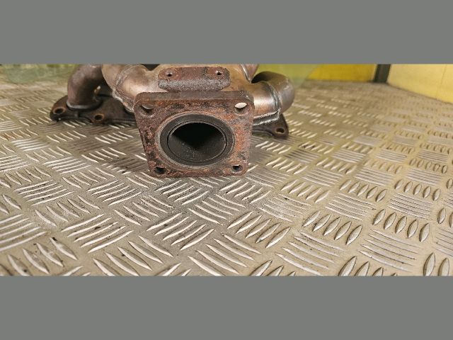 bontott SKODA OCTAVIA II Kipufogó Könyök