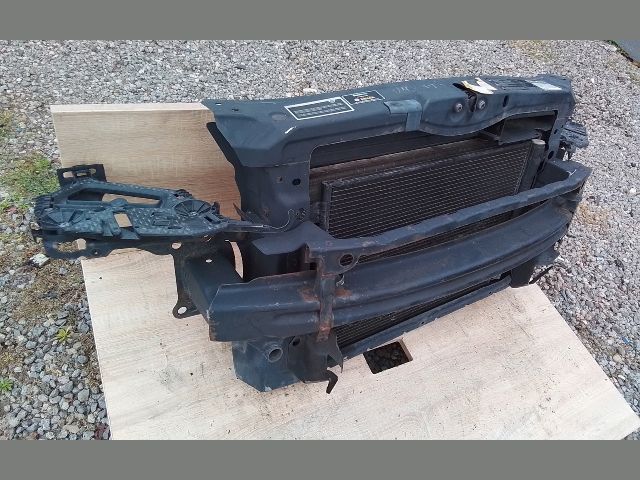 bontott SKODA OCTAVIA II Komplett Homlokfal (Részeivel)