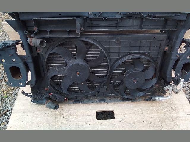 bontott SKODA OCTAVIA II Komplett Homlokfal (Részeivel)