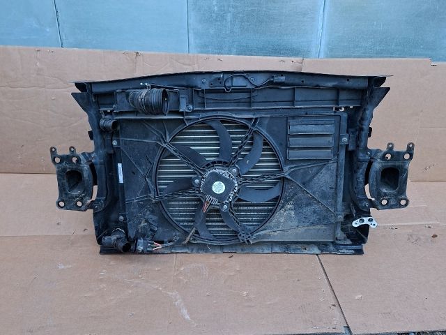 bontott SKODA OCTAVIA II Komplett Homlokfal (Részeivel)