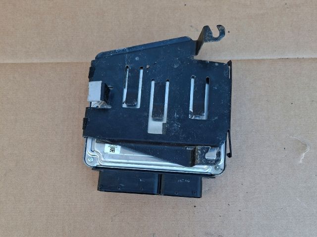 bontott SKODA OCTAVIA II Motorvezérlő