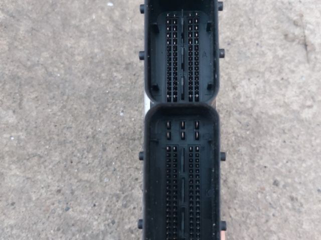 bontott SKODA OCTAVIA II Motorvezérlő