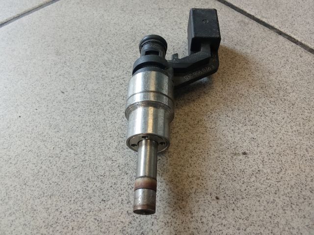 bontott SKODA OCTAVIA II Porlasztó (1 db)