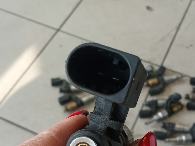 bontott SKODA OCTAVIA II Porlasztó (1 db)