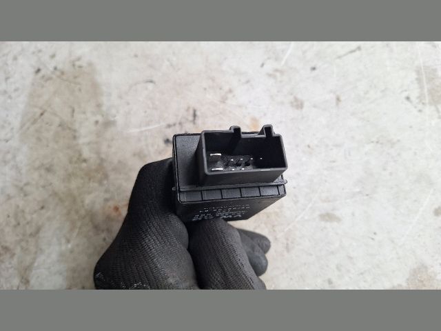 bontott SKODA OCTAVIA II Üzemanyag Szivattyú Relé