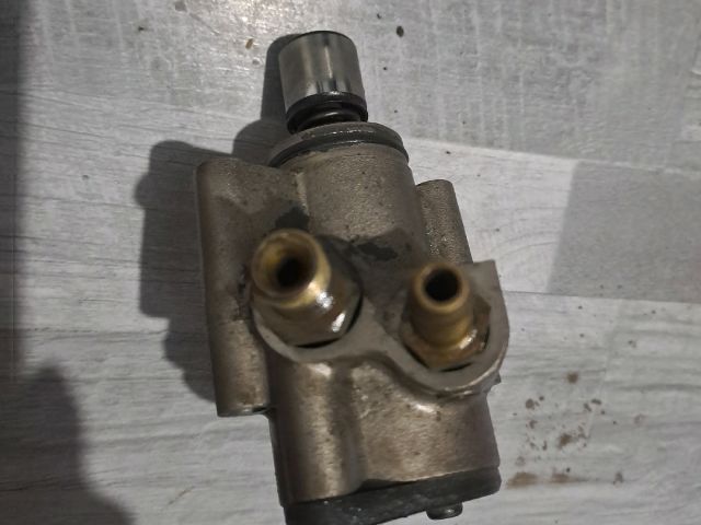 bontott SKODA OCTAVIA II Üzemanyag Szivattyú