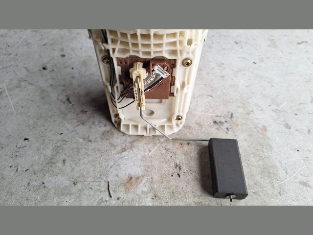 bontott SKODA OCTAVIA II Üzemanyag Szivattyú