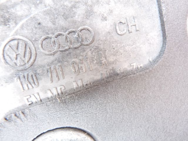 bontott SKODA OCTAVIA II Váltó Bowden