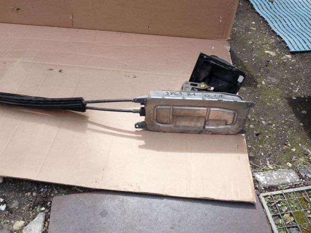 bontott SKODA OCTAVIA II Váltó Bowden