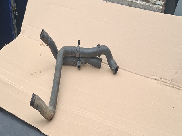 bontott SKODA OCTAVIA II Vízcső