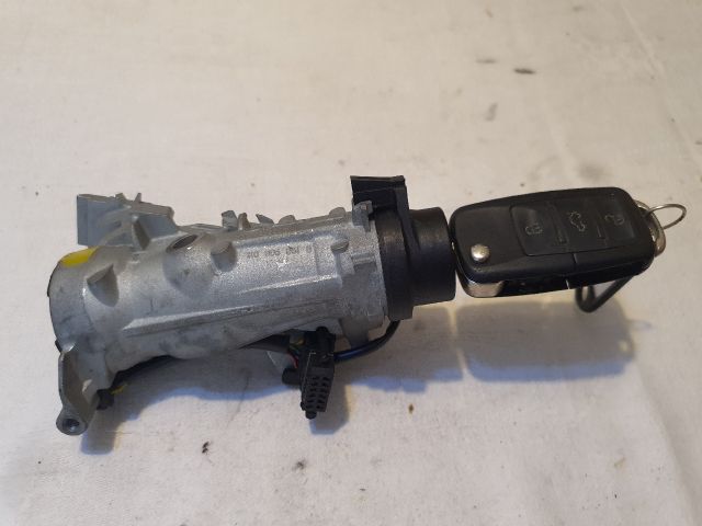 bontott SKODA OCTAVIA II Gyújtáskapcsoló Házzal