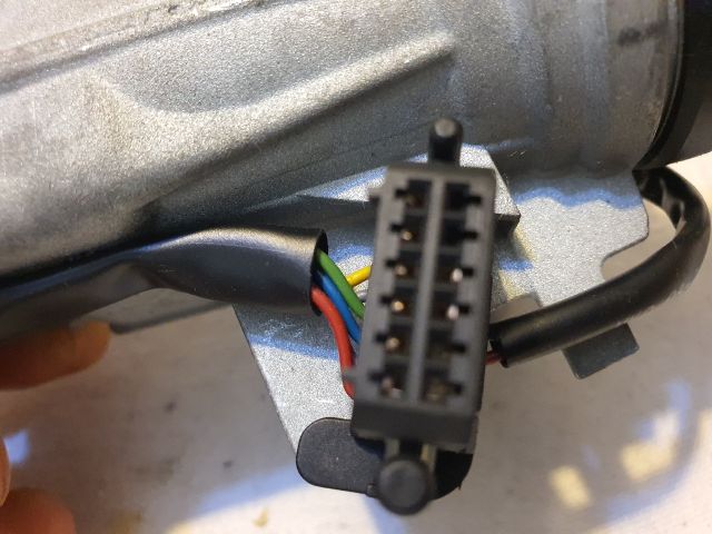 bontott SKODA OCTAVIA II Gyújtáskapcsoló Házzal