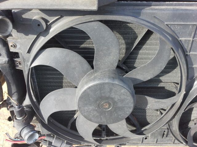 bontott SKODA OCTAVIA II Hűtőventilátor