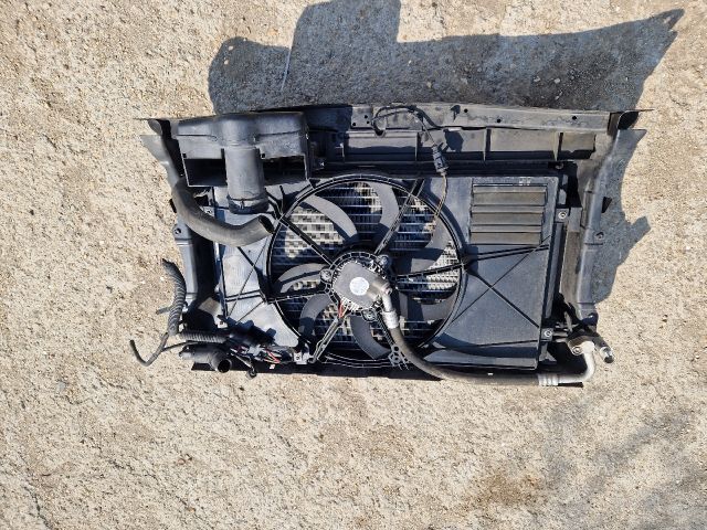 bontott SKODA OCTAVIA II Komplett Homlokfal (Részeivel)