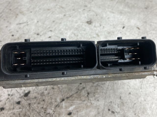 bontott SKODA OCTAVIA II Motorvezérlő