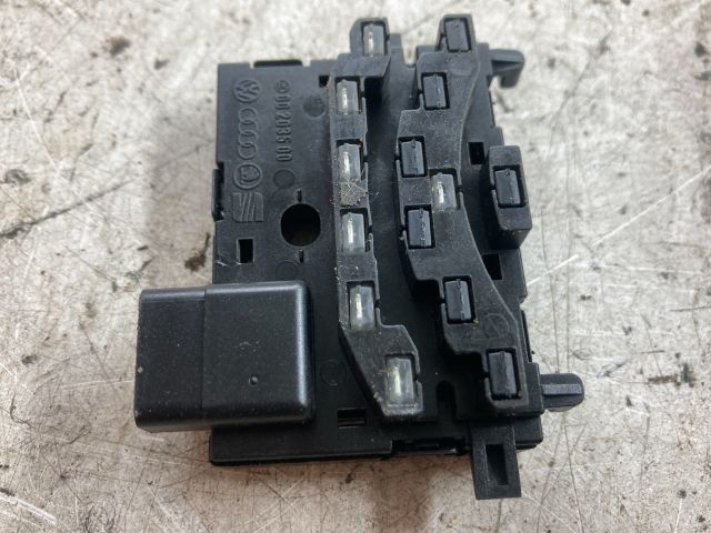 bontott SKODA OCTAVIA II Motorvezérlő