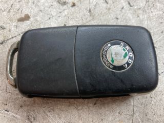 bontott SKODA OCTAVIA II Motorvezérlő