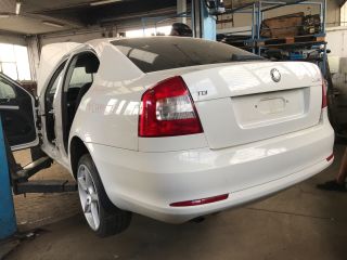 bontott SKODA OCTAVIA II Bal hátsó Lengéscsillapító