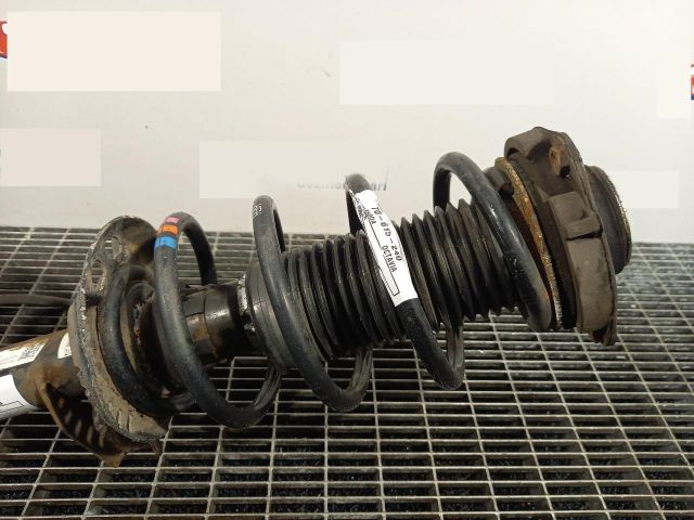 bontott SKODA OCTAVIA II Első Rugó