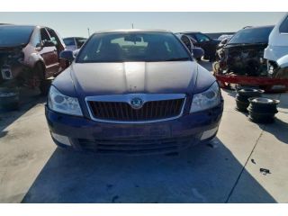 bontott SKODA OCTAVIA II Felső Vezérlés Burkolat