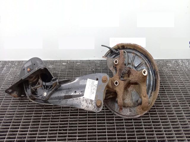 bontott SKODA OCTAVIA II Jobb hátsó Csonkállvány