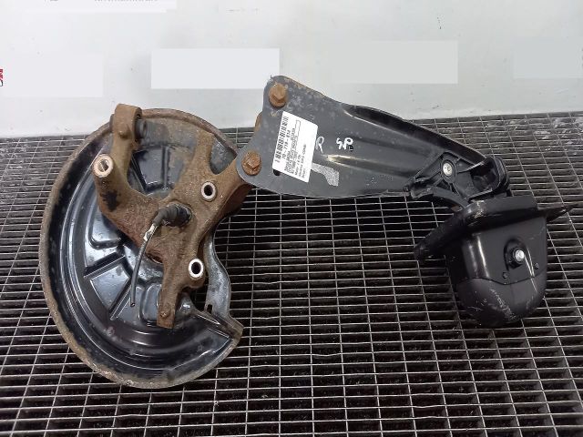 bontott SKODA OCTAVIA II Jobb hátsó Csonkállvány