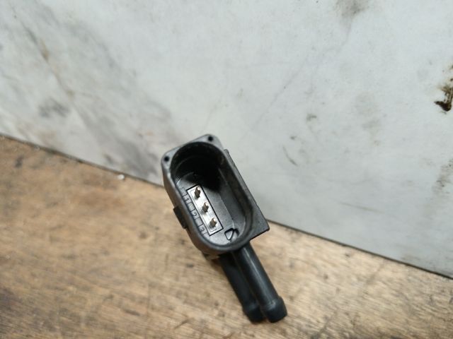 bontott SKODA OCTAVIA II Kipufogó Nyomásérzékelő