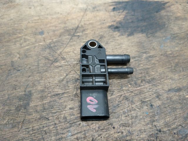 bontott SKODA OCTAVIA II Kipufogó Nyomásérzékelő