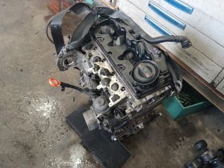 bontott SKODA OCTAVIA II Motor (Fűzött blokk hengerfejjel)