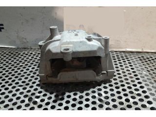 bontott SKODA OCTAVIA II Motor Tartó Bak Bal