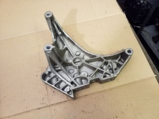 bontott SKODA OCTAVIA II Motor Tartó Bak (Fém)