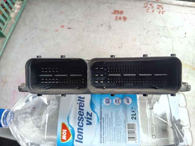 bontott SKODA OCTAVIA II Motorvezérlő