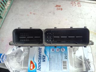 bontott SKODA OCTAVIA II Motorvezérlő