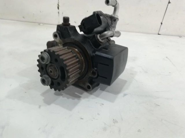 bontott SKODA OCTAVIA II Nagynyomású Szivattyú