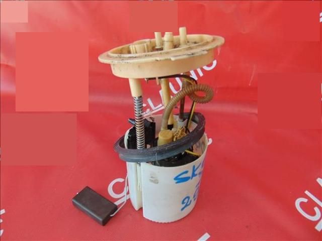 bontott SKODA OCTAVIA II Üzemanyag Szivattyú