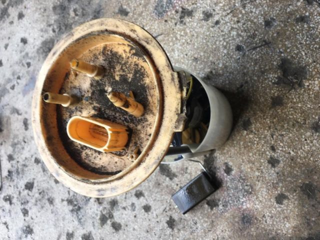 bontott SKODA OCTAVIA II Üzemanyag Szivattyú