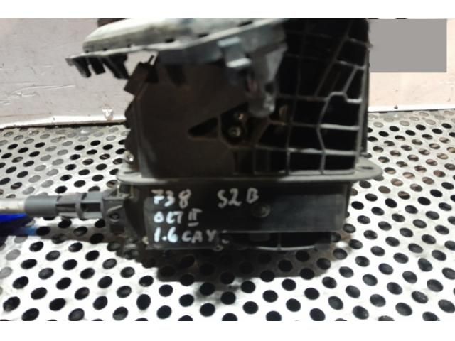 bontott SKODA OCTAVIA II Váltó Fokozatválasztó