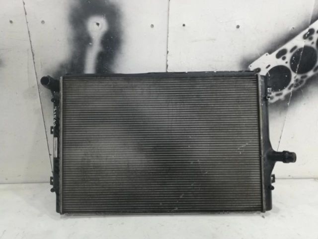 bontott SKODA OCTAVIA II Vízhűtő Radiátor (Nem klímás)
