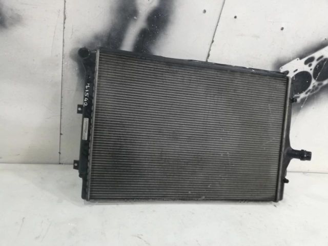 bontott SKODA OCTAVIA II Vízhűtő Radiátor (Nem klímás)