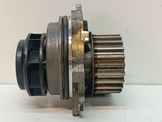 bontott SKODA OCTAVIA II Vízpumpa