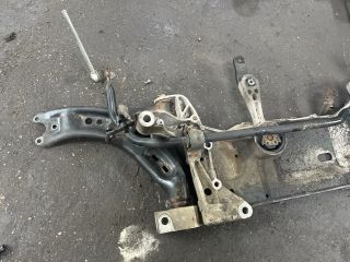 bontott SKODA OCTAVIA II Első Bölcső