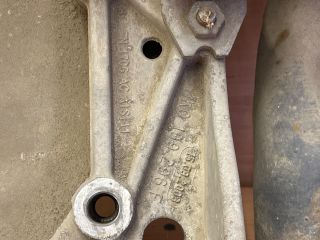 bontott SKODA OCTAVIA II Első Bölcső