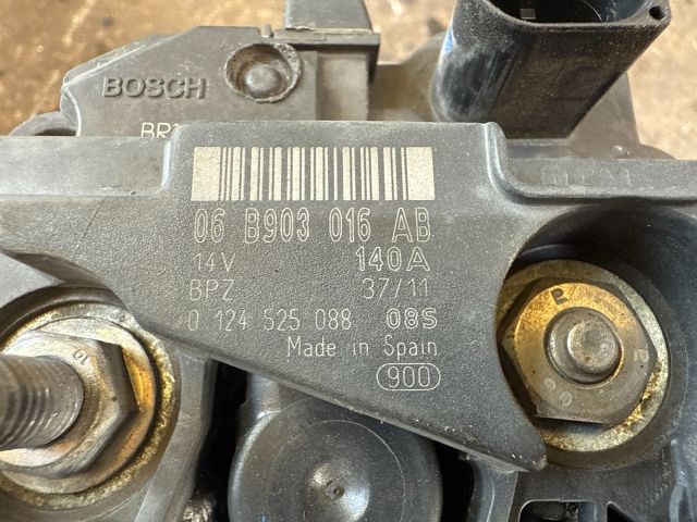 bontott SKODA OCTAVIA II Generátor