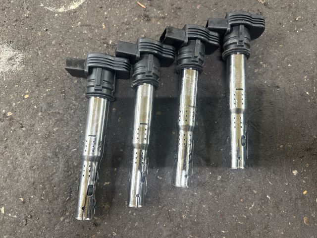 bontott SKODA OCTAVIA II Gyújtótrafó Szett