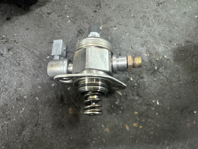 bontott SKODA OCTAVIA II Nagynyomású Szivattyú