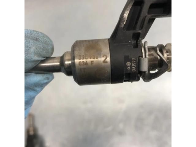 bontott SKODA OCTAVIA II Porlasztó (1 db)