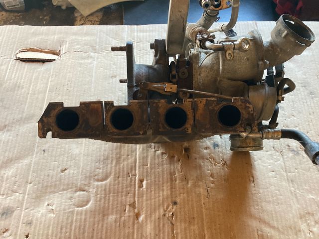 bontott SKODA OCTAVIA II Turbó