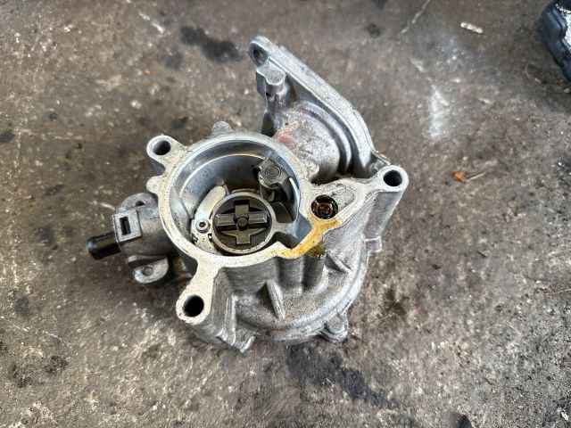 bontott SKODA OCTAVIA II Vákumpumpa